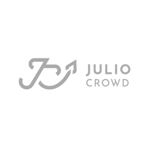 Julio Crowd